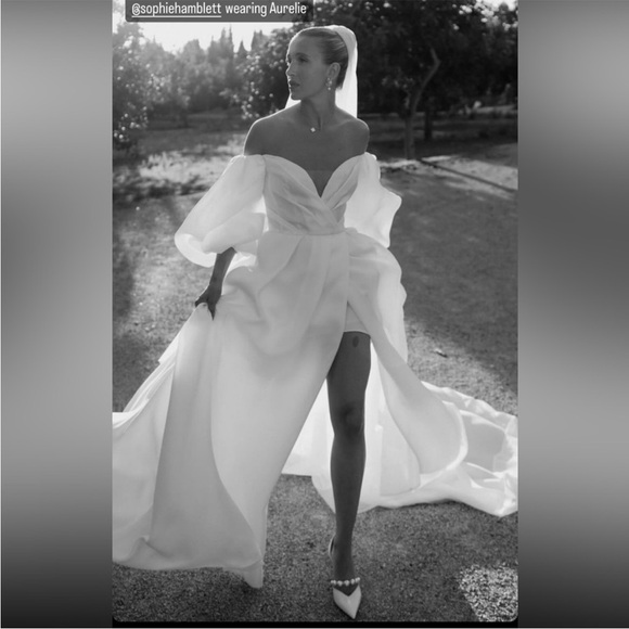 New Jimmy Choo Aurelie 65 Latte Patent Leather Pointed Pumps with Pears $995 - Picture 2 of 14